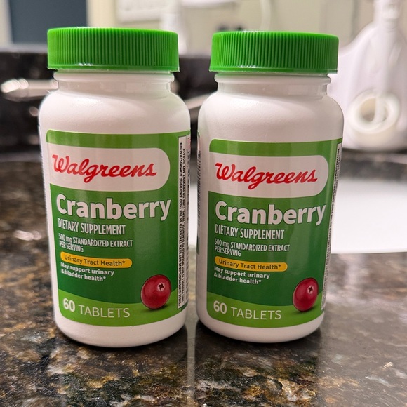 Cranberry - Picture 1 of 4